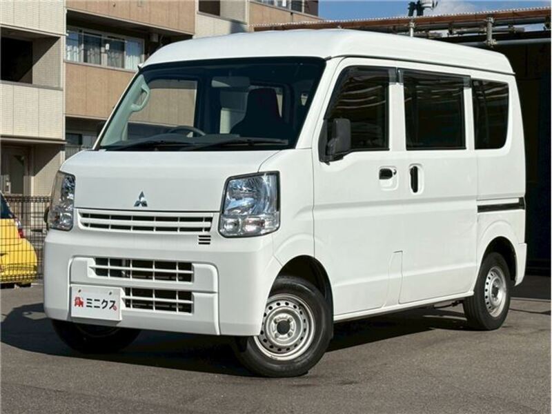 MITSUBISHI MINICAB VAN