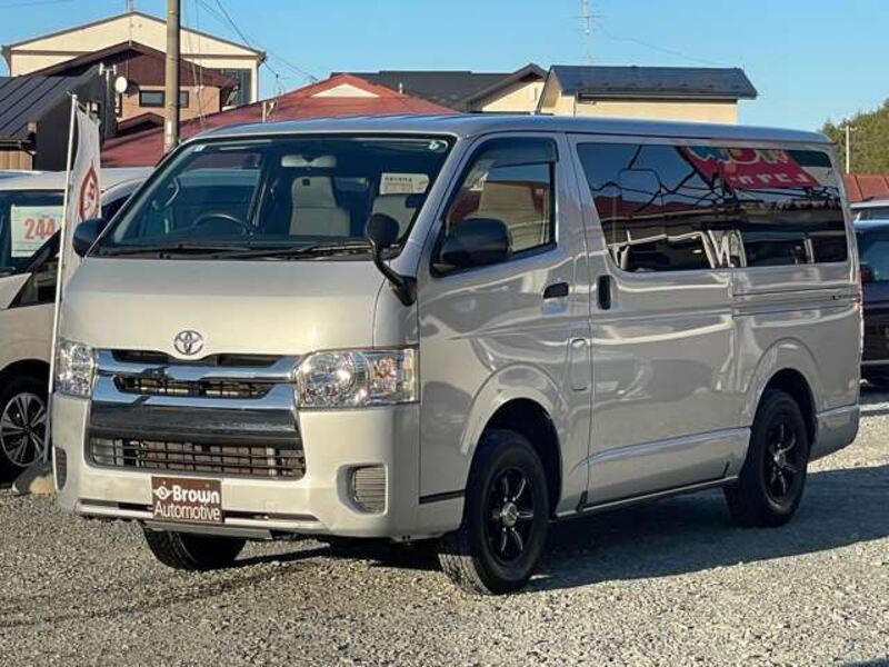 HIACE VAN