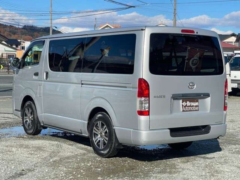 HIACE VAN