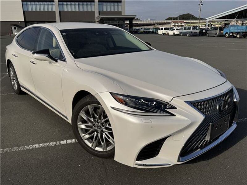 LEXUS LS