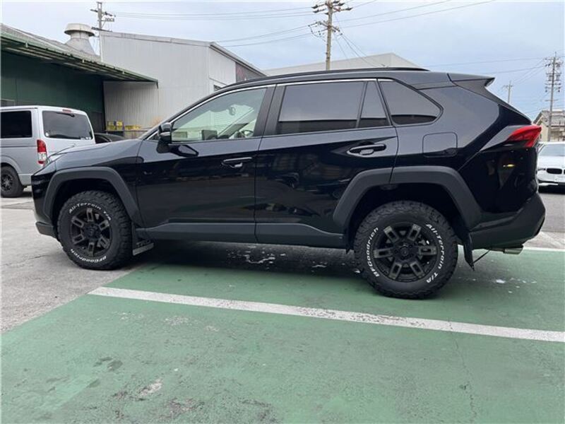 RAV4