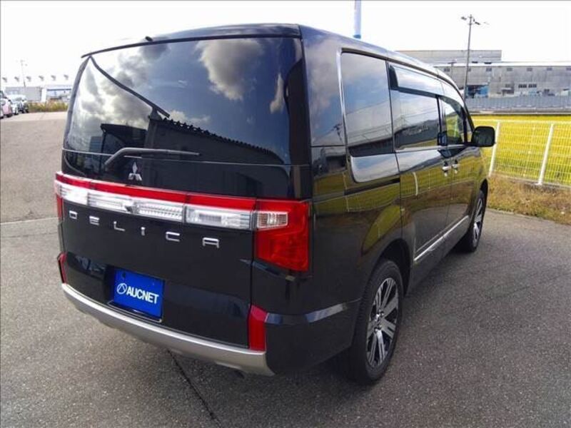 DELICA D5