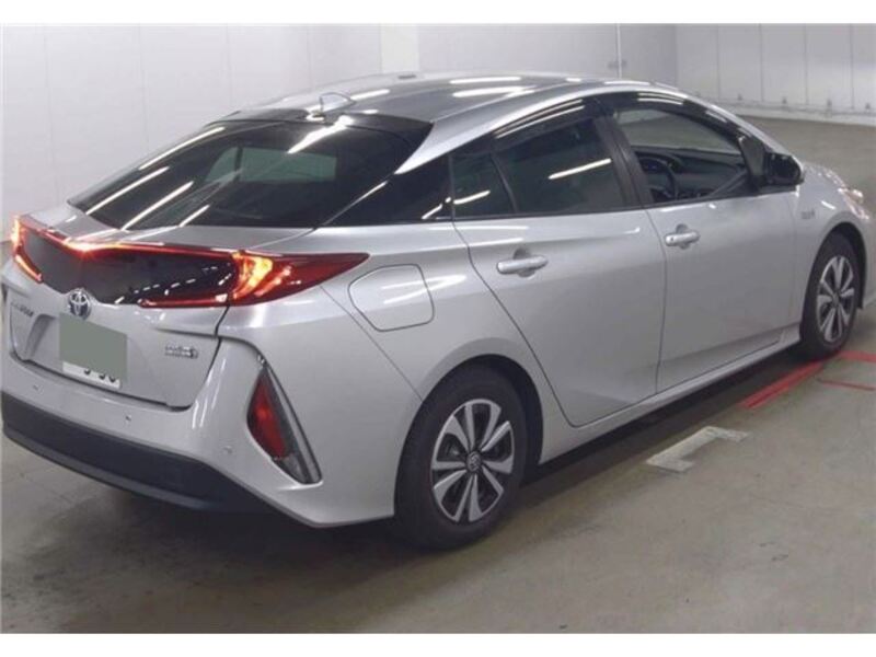 PRIUS PHV