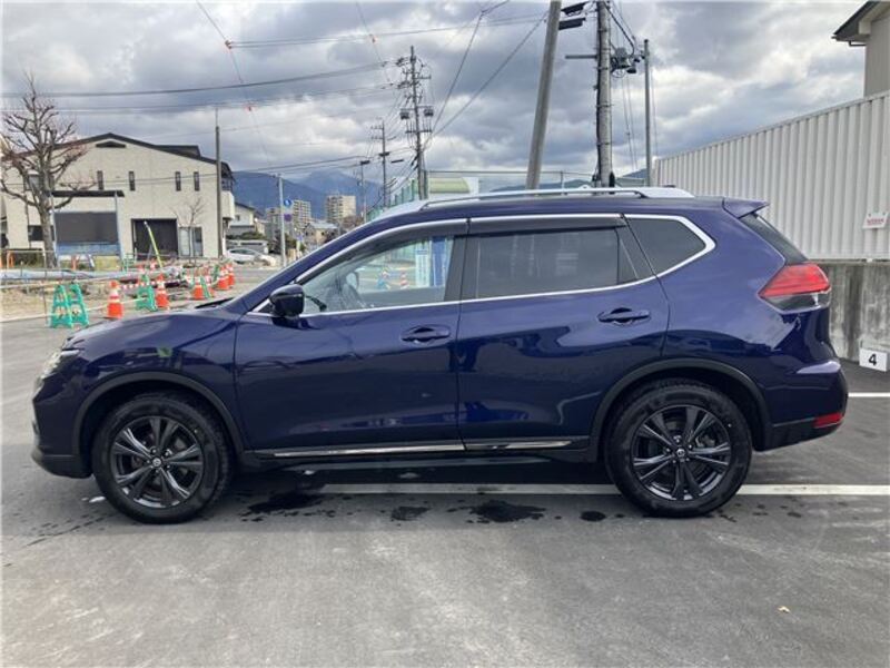 X-TRAIL