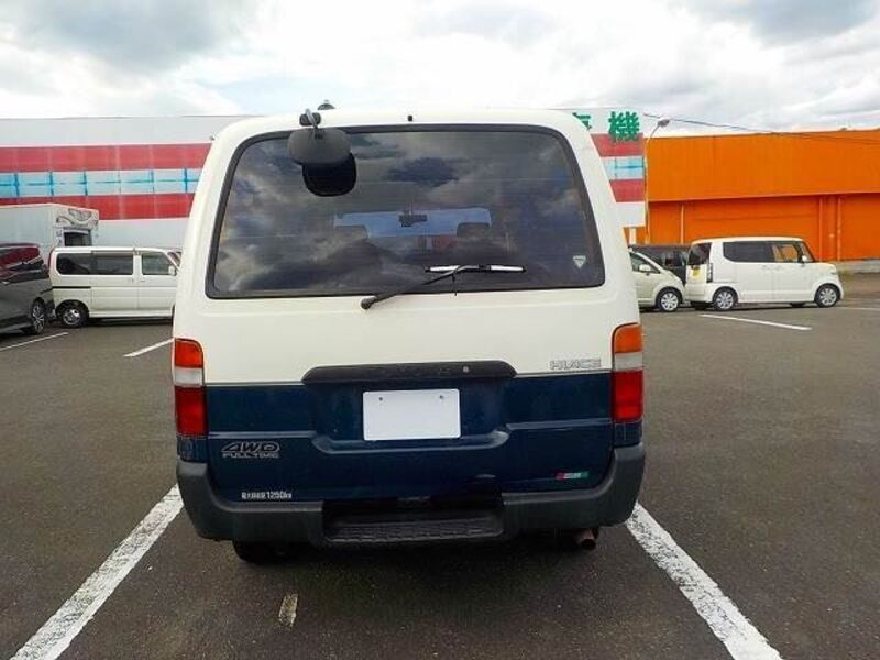 HIACE VAN