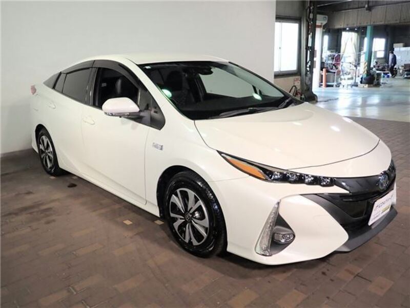 PRIUS PHV