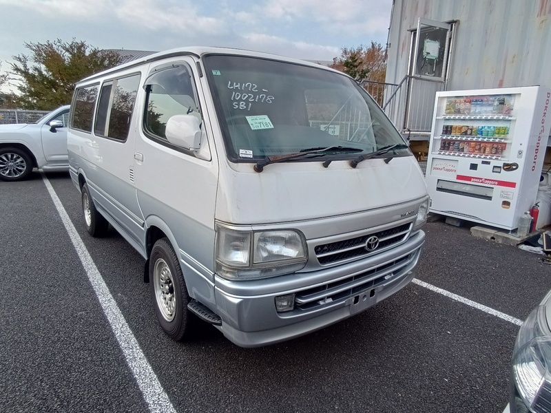 HIACE VAN
