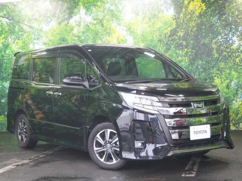 TOYOTA NOAH