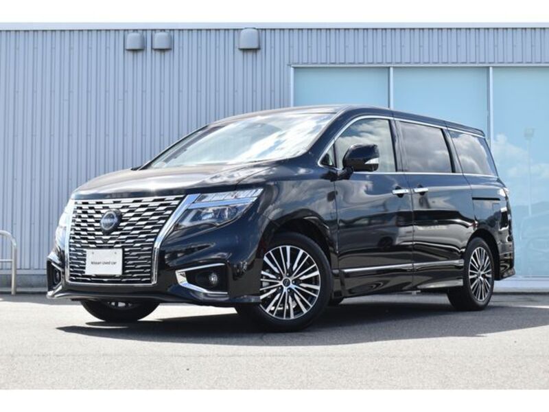 NISSAN ELGRAND
