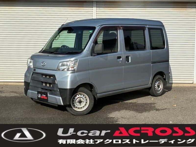 TOYOTA PIXIS VAN