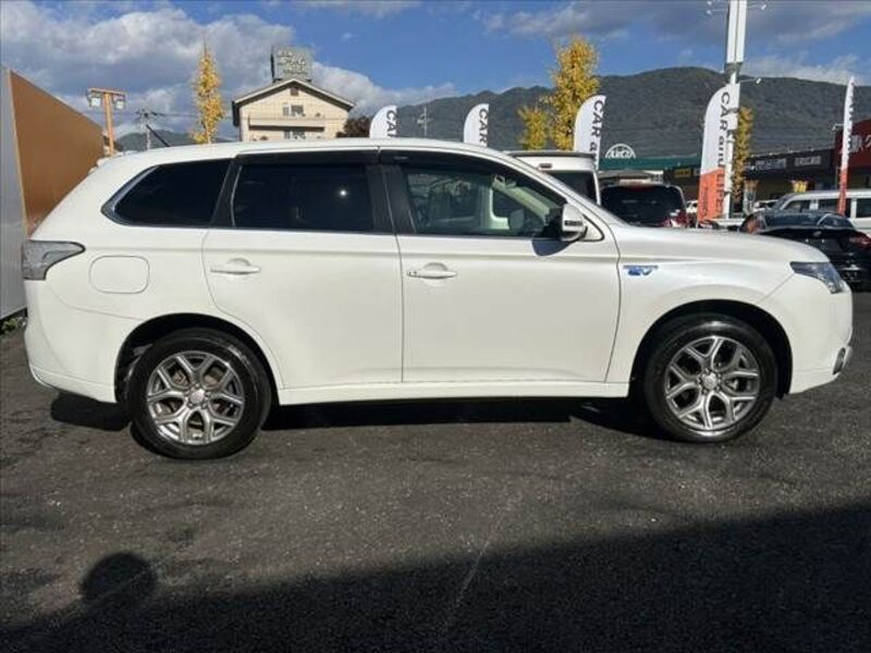 OUTLANDER PHEV