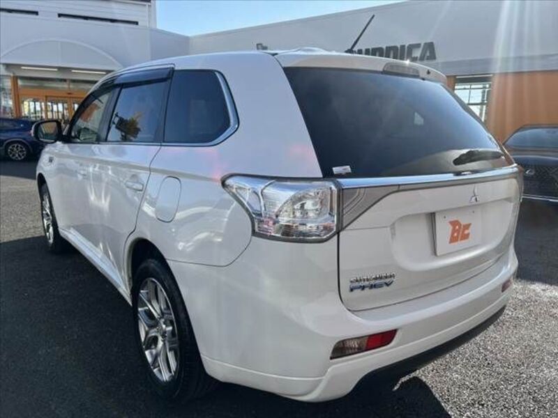 OUTLANDER PHEV