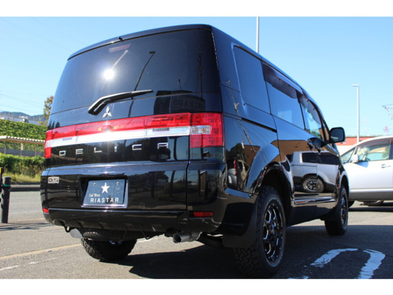 DELICA D5
