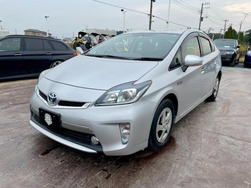 PRIUS PHV