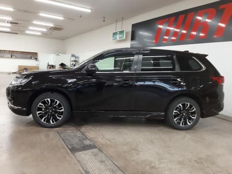 OUTLANDER PHEV
