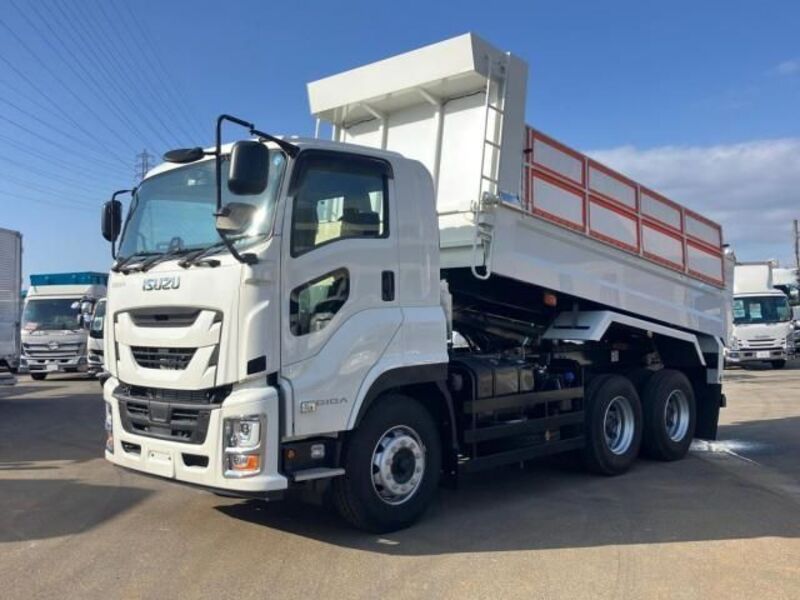 ISUZU GIGA