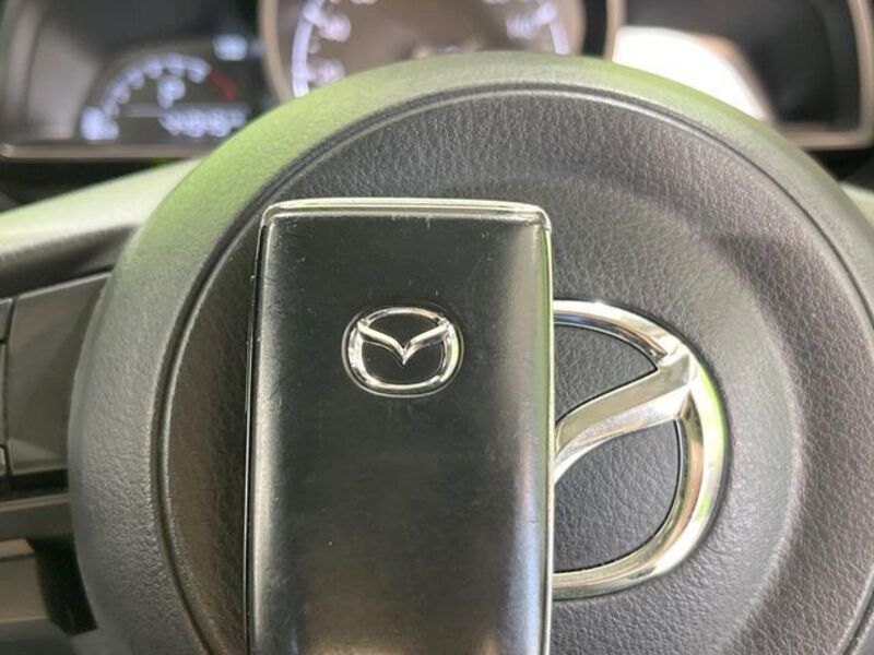 MAZDA2