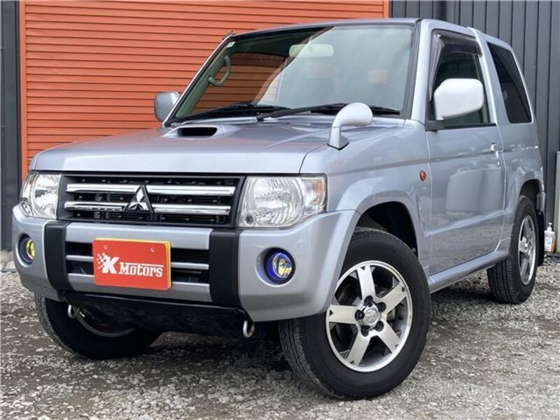 MITSUBISHI PAJERO
