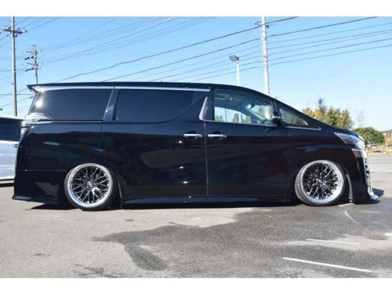 VELLFIRE