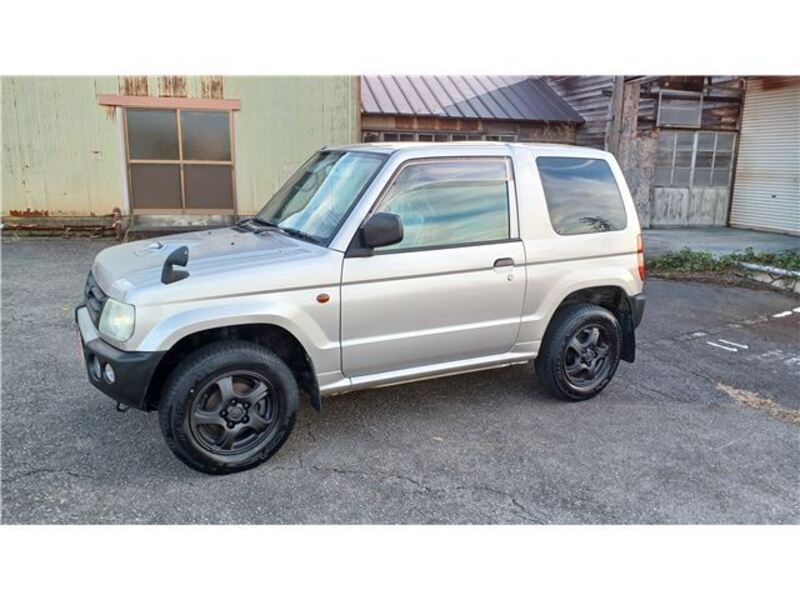 MITSUBISHI PAJERO MINI