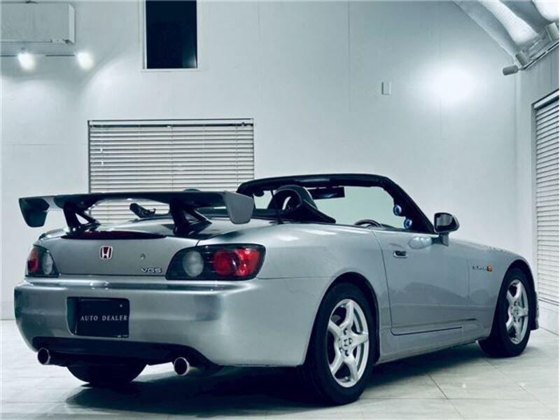 S2000