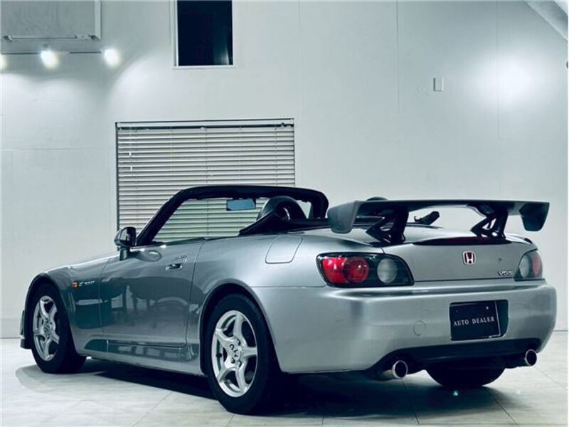 S2000