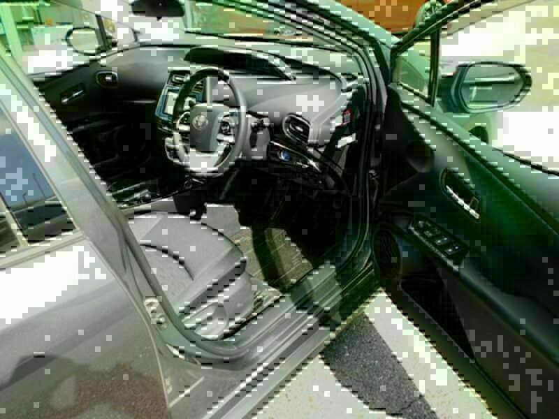 PRIUS PHV