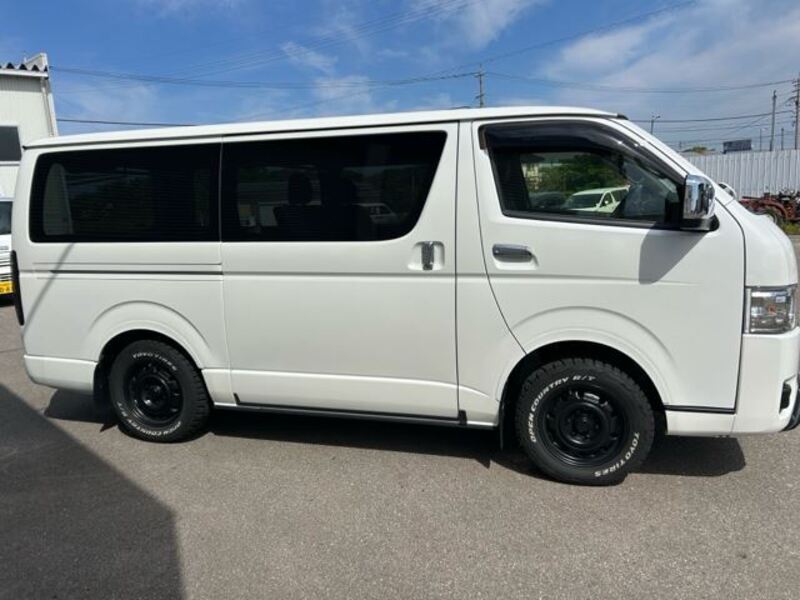 HIACE VAN