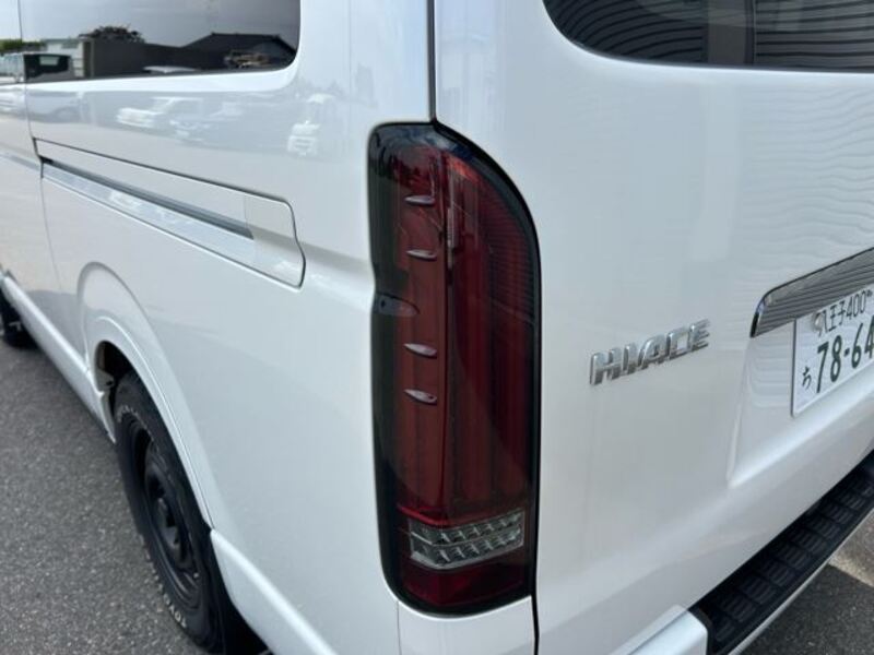 HIACE VAN