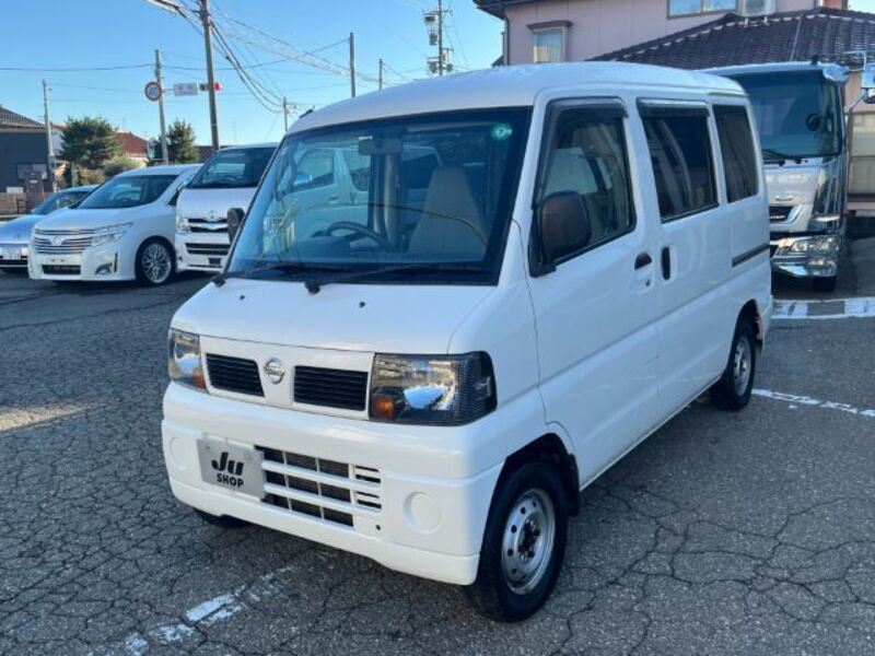 NISSAN CLIPPER VAN