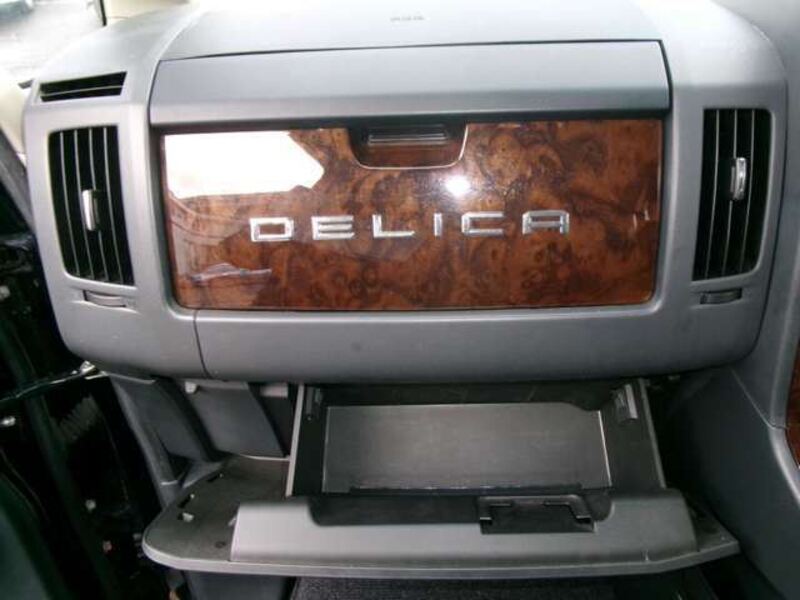 DELICA D5