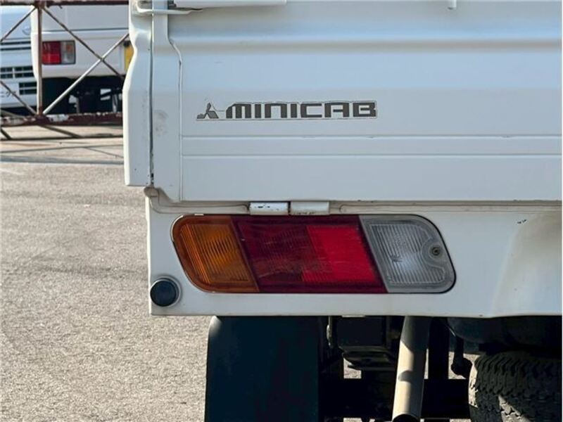 MINICAB TRUCK