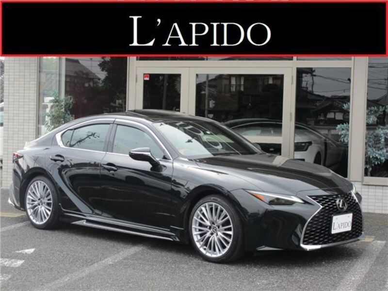 LEXUS IS