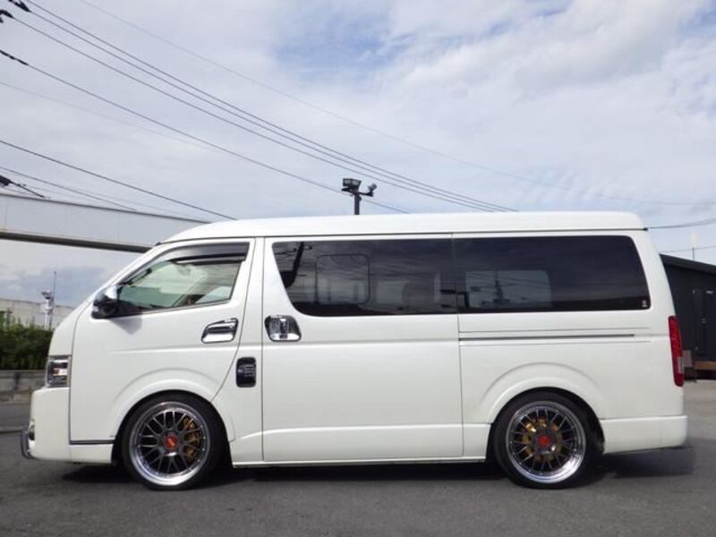 HIACE VAN