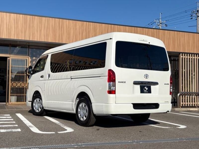 HIACE