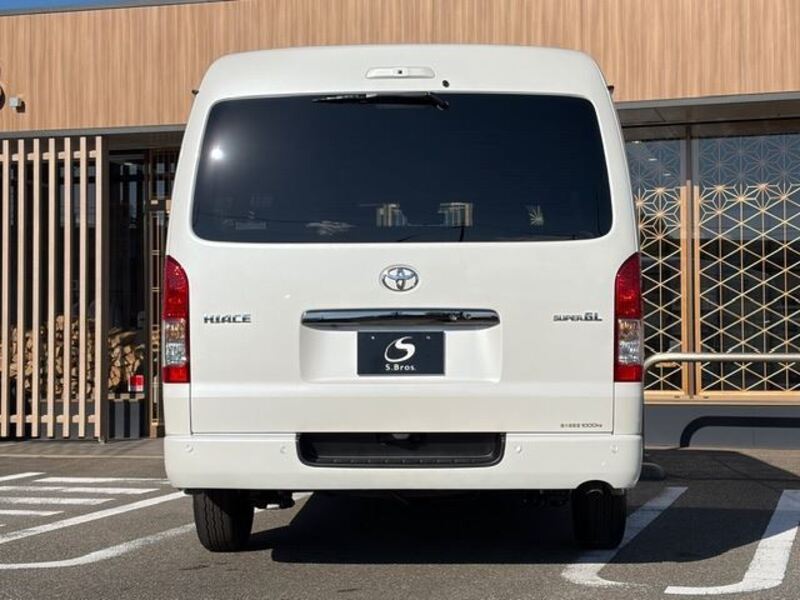 HIACE