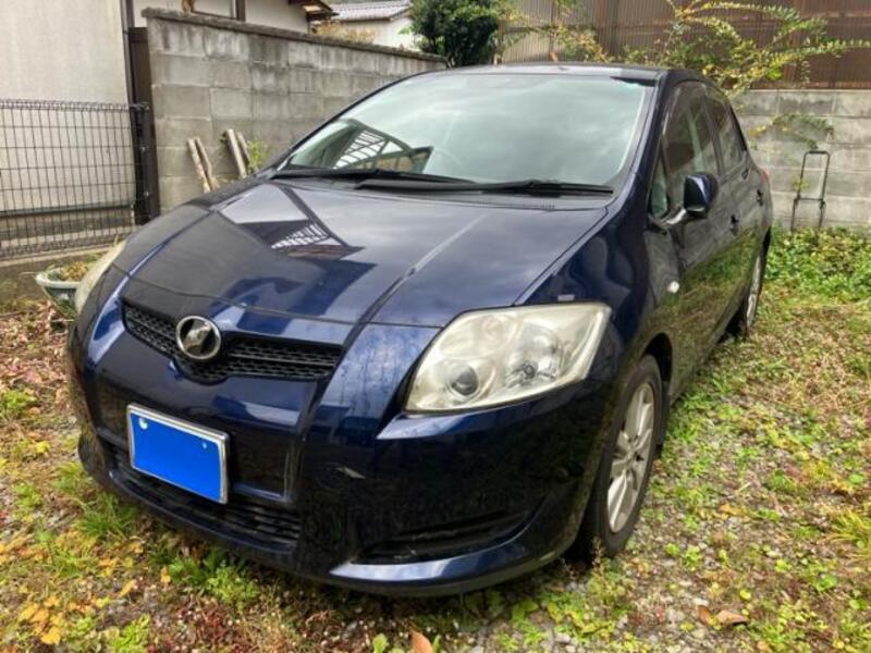 TOYOTA AURIS