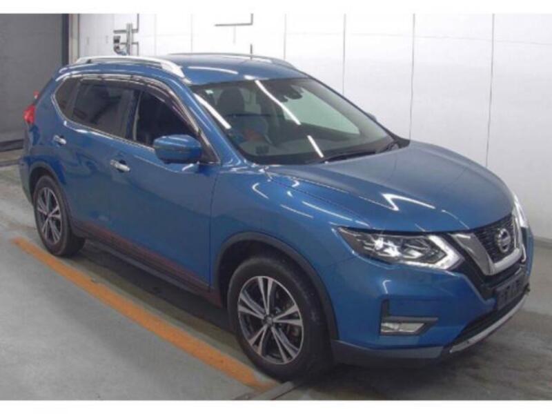 X-TRAIL