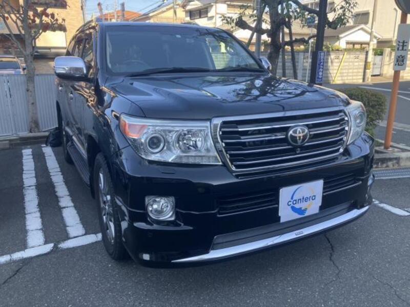 TOYOTA LAND CRUISER