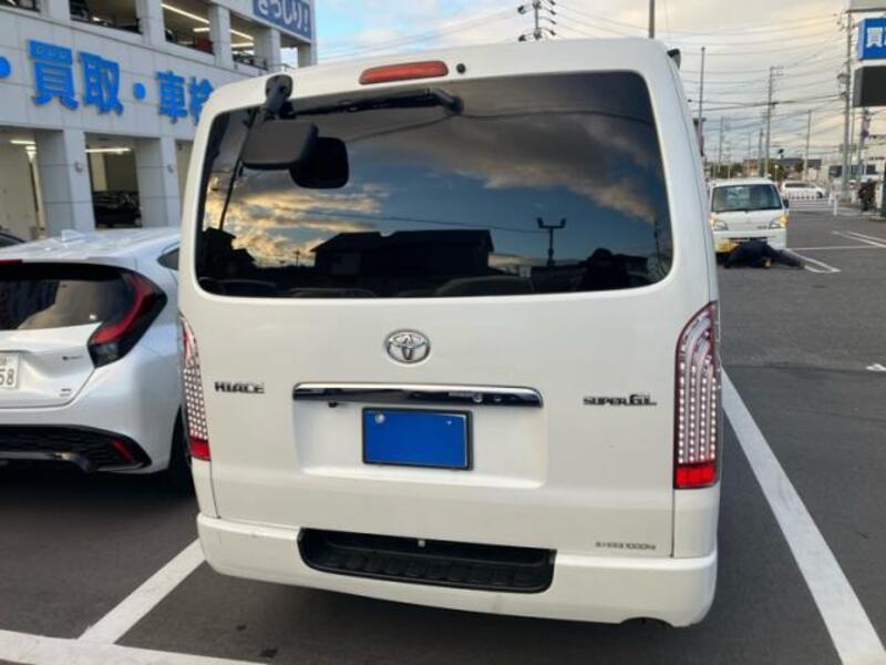 HIACE VAN