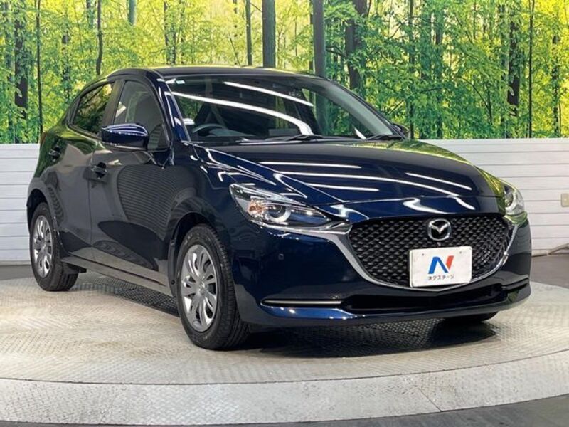 MAZDA2