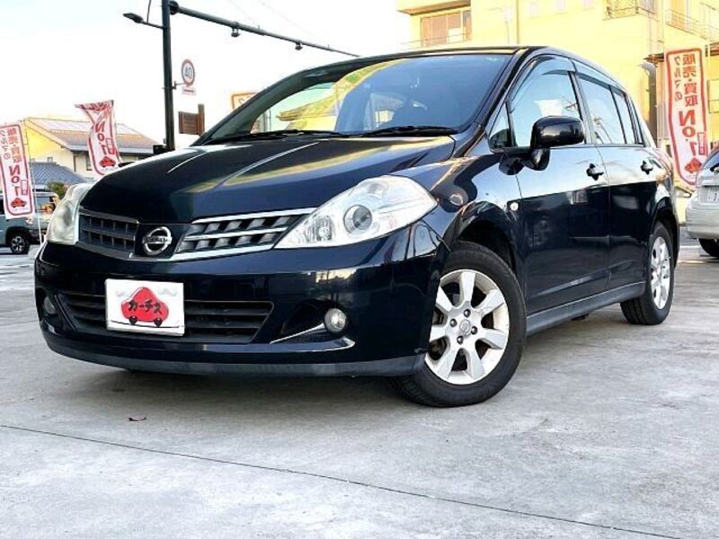 NISSAN TIIDA