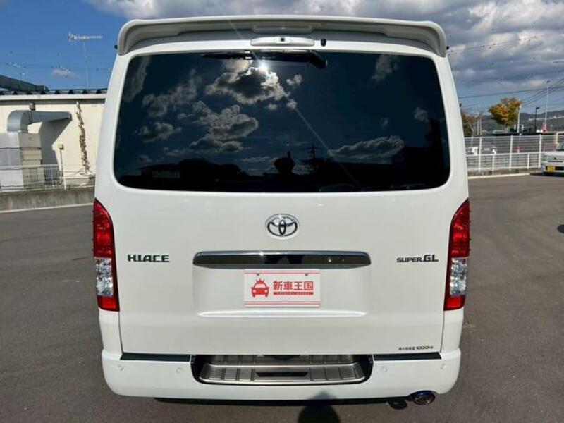 HIACE VAN