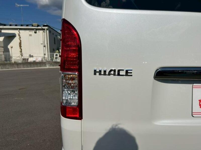 HIACE VAN