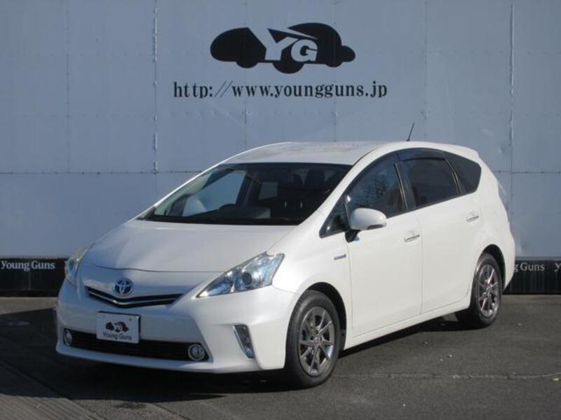 PRIUS ALPHA