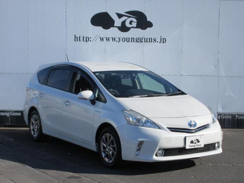 PRIUS ALPHA