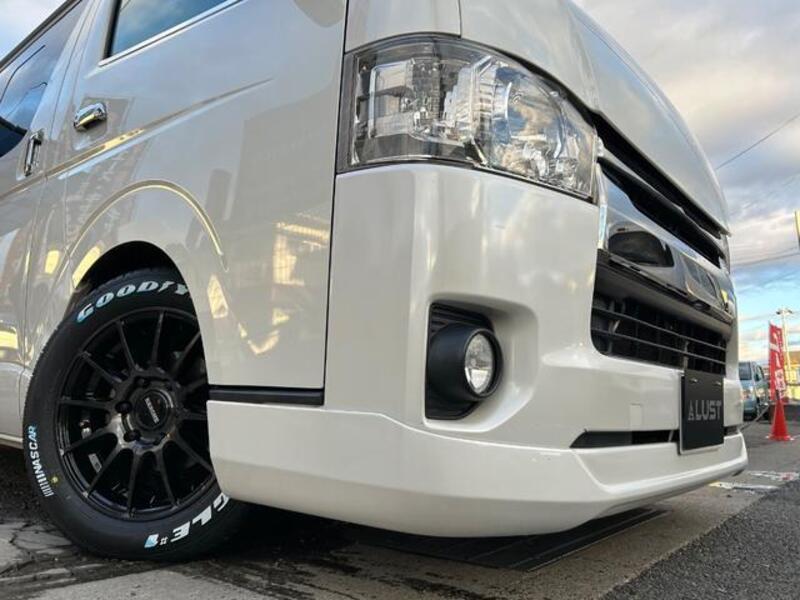 HIACE VAN