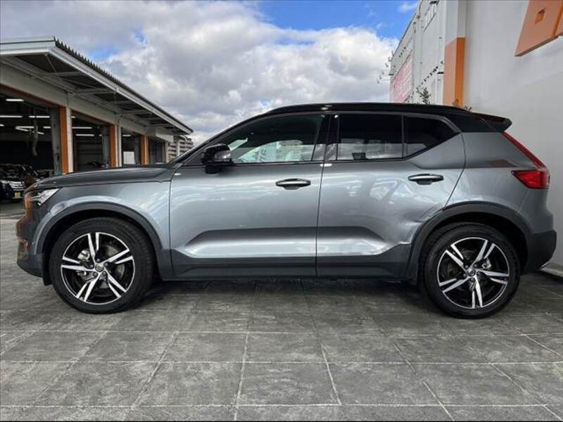 XC40