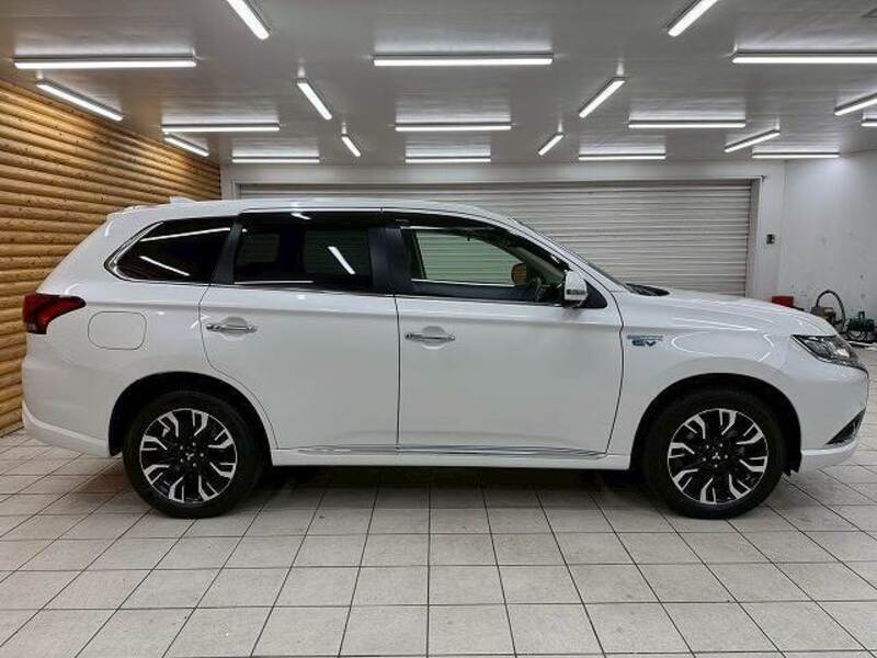 OUTLANDER PHEV