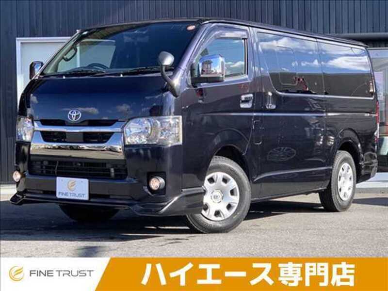 TOYOTA HIACE VAN